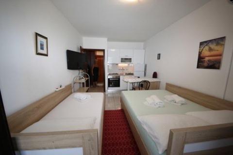 Jelena Apartment Новаля Екстериор снимка